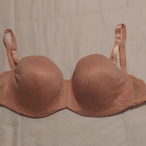 Adrienne Vittadini Studio lace plus size bra 42D in nude Soft Cup